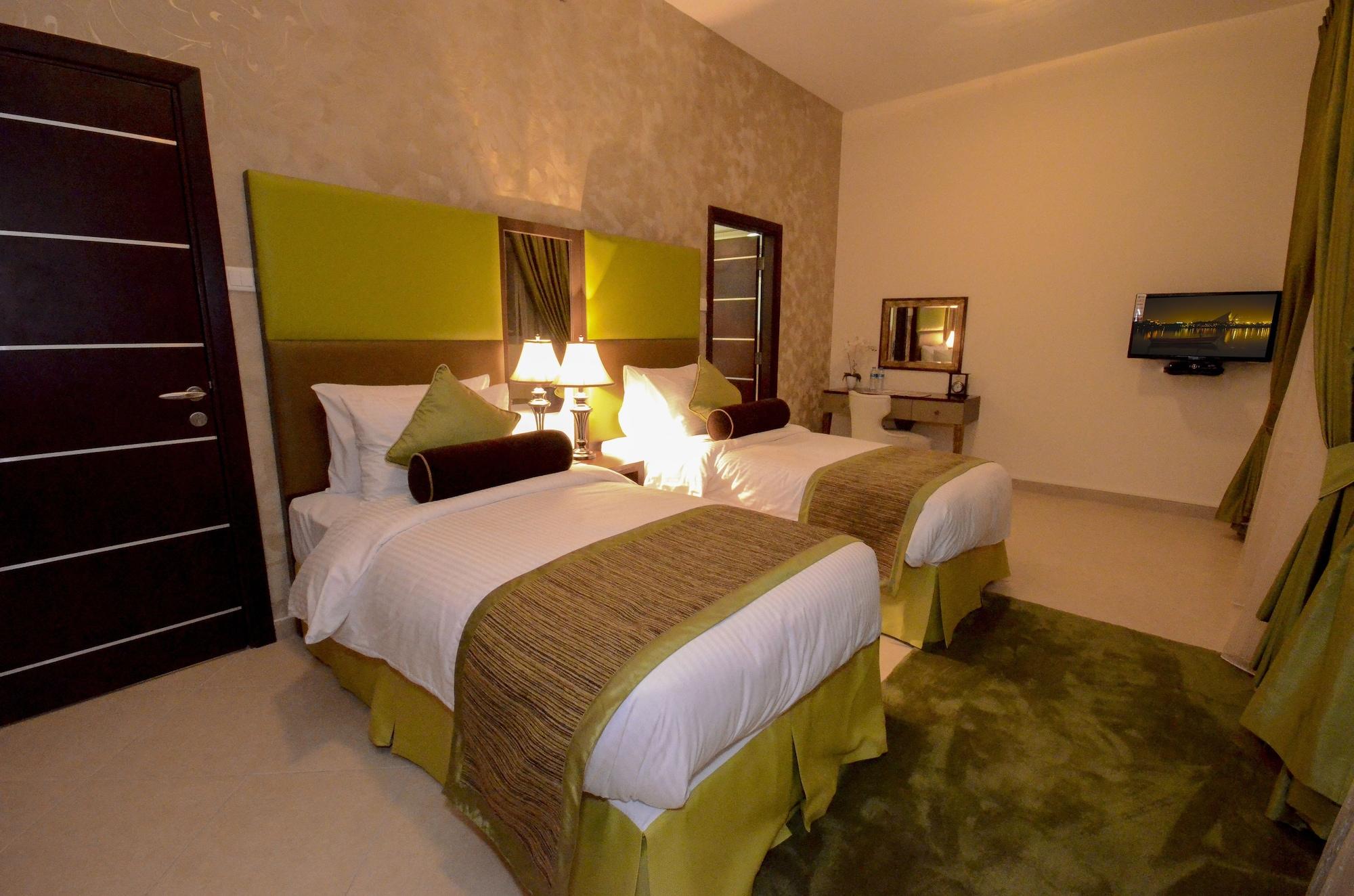 Al Waleed Palace Hotel Apartment Al Barsha Dubai Ngoại thất bức ảnh