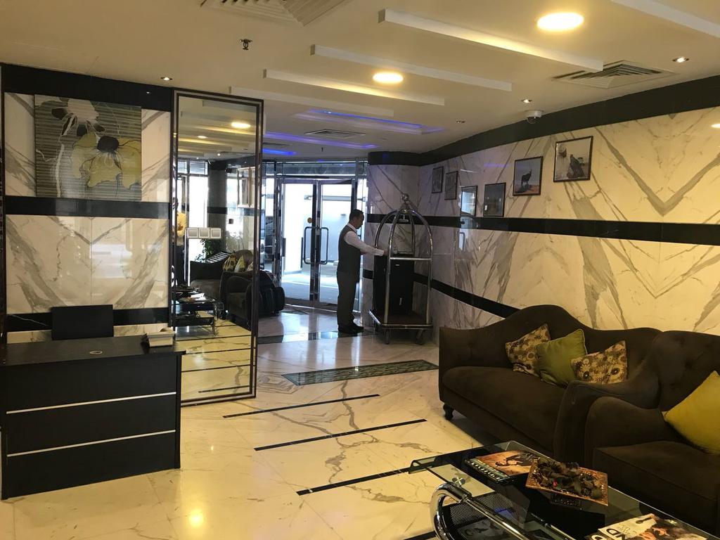 Al Waleed Palace Hotel Apartment Al Barsha Dubai Ngoại thất bức ảnh