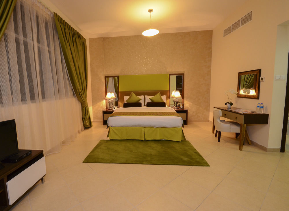 Al Waleed Palace Hotel Apartment Al Barsha Dubai Ngoại thất bức ảnh