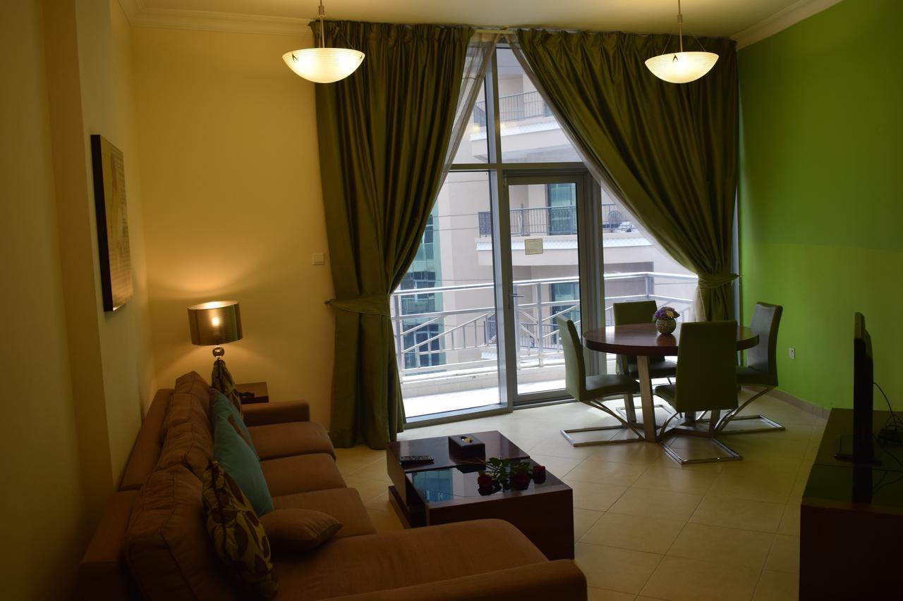 Al Waleed Palace Hotel Apartment Al Barsha Dubai Ngoại thất bức ảnh
